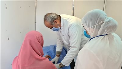 الكشف على 2045 مواطنا خلال قافلة طبية مجانية بمركز بدر بالبحيرة