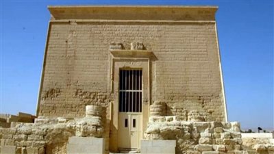 اليوم، تعامد الشمس على قدس الأقداس بمعبد قصر قارون بالفيوم