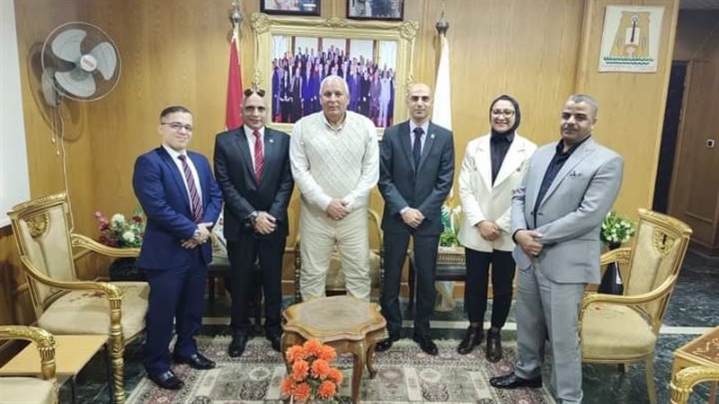 محافظ الوادي الجديد