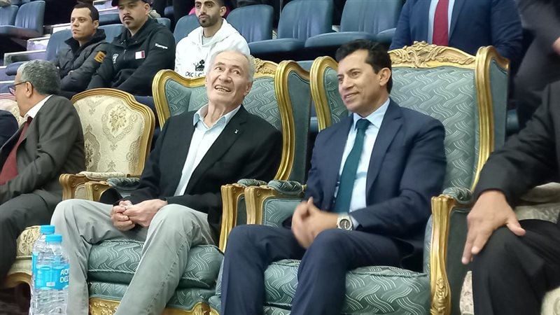 وزير الرياضة يشهد
