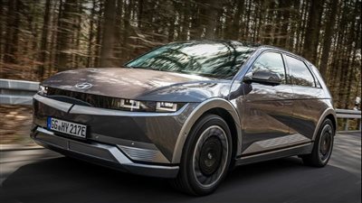 هيونداي تحصل علي افضل سيارة كهربائية لعام 2022