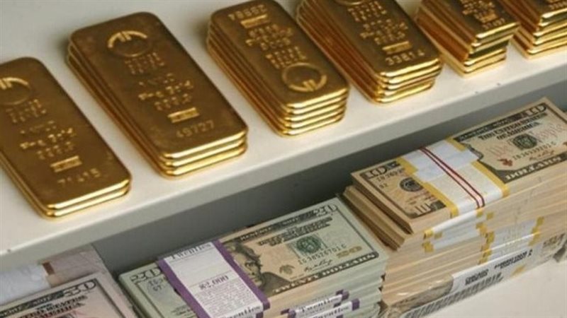 الدولار والذهب -