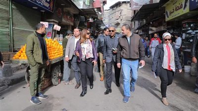 محافظ دمياط تتابع موقف السلع الغذائية بالمجمعات والمحلات التجارية (صور)