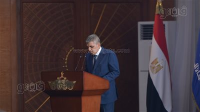 الفريق أسامة ربيع: لن نسمح بوجود أجانب داخل قناة السويس