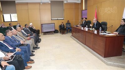 محافظ بني سويف يوجه بسرعة تنفيذ إجراءات تفعيل وحدة البنية المعلوماتية