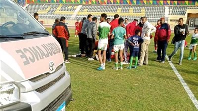 إنقاذ محمد حمدي حارس الفيوم من الموت خلال مباراة بدوري القسم الثاني