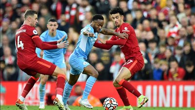 هالاند يتقدم بالهدف الأول لمان سيتي في مرمي ليفربول