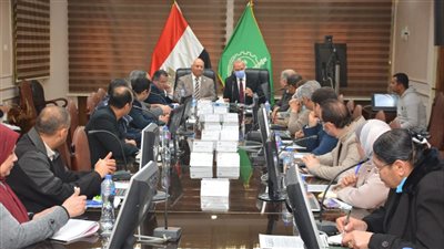 محافظ القليوبية يبدأ أولى خطوات تنسيق العمل بين الجهات الصحية 