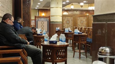 بدء عزاء المنتج محمد عمارة بمسجد الرحمن الرحيم (صور)