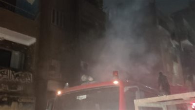 إخماد حريق نشب داخل ورشة أحذية في باب الشعرية