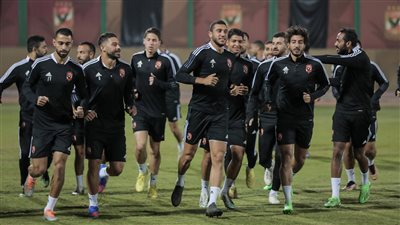 4 لاعبين خارج الأهلي في يناير المقبل