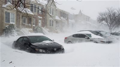 عاصفة ثلجية تضرب كندا وتحذير من ظاهرة مناخية تحدث كل 10 سنوات