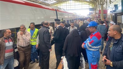 قطار التالجو الجديد، انطلاق أول رحلة من محطة رمسيس (فيديو وصور) 