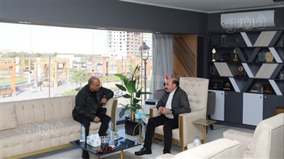 وزير قطاع الأعمال العام يلتقي محافظ أسوان لبحث المساهمة في خطط التنمية بالمحافظة