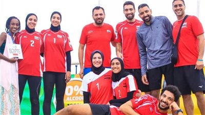 وزير الرياضة يهنئ منتخب كرة الطائرة الشاطئية بالفوز بميداليات بطولة المنطقة الخامسة