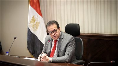 وزير الصحة يوجه بسرعة الانتهاء من وضع السياسات المنظمة لمشروع الأدلة الاسترشادية الطبية