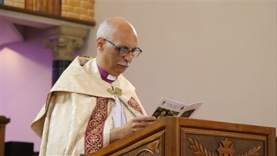 رئيس الأسقفية يدعو لصلاة الاستعداد ضمن طقوس قداس الميلاد