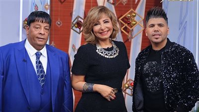 عبد الباسط حمودة وعمر كمال ومحمد رشاد في سهرة رأس السنة مع لميس الحديدي