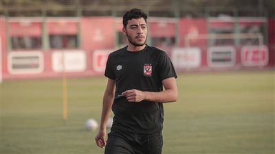 أكرم توفيق يتصدر قائمة أفضل لاعب في استفتاء 