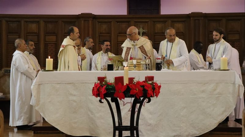 مطران الأسقفية يترأس
