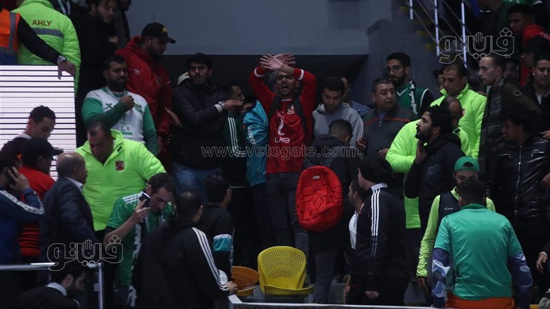 انهيار سور مدرجات