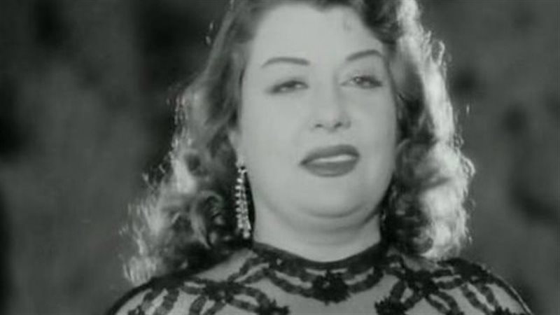 الفنانة ميمى شكيب