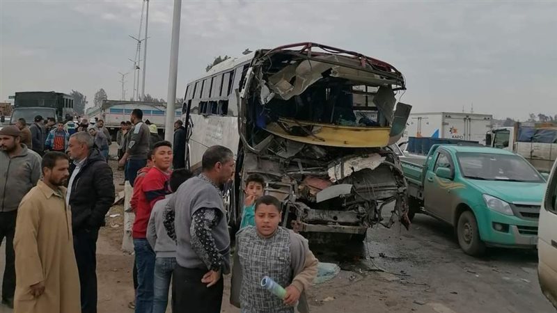 جانب من الحادث بطريق