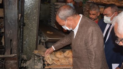 محافظ القليوبية في جولة تفقدية مفاجئة على المخابز 