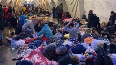 قصف وهروب إلى الملاجئ.. أبرز مظاهر احتفال الأوكرانيين بعيد الميلاد 