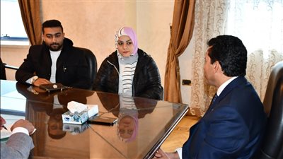 وزير الرياضة يستقبل سارة سمير لبحث استعداداتها لخوض أولمبياد باريس 2024
