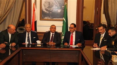 تفاصيل اجتماع عبد السند يمامة مع شباب لجنة الوفد في الجيزة 