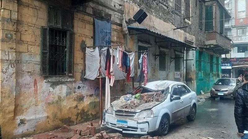 انهيار شرفة عقار