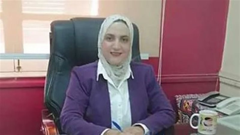 مني عثمان وكيل وزارة
