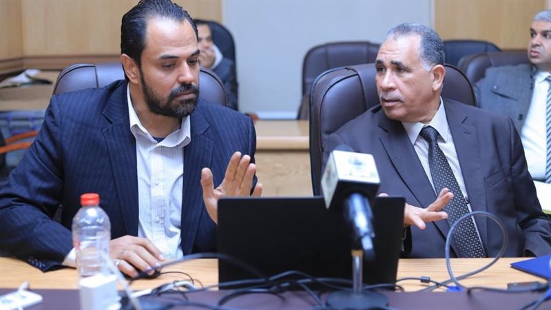 نقيب المحامين مع