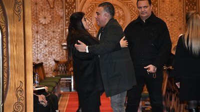 جمال العدل وتامر حبيب يقدمان واجب العزاء في والد جومانا مراد (صور)