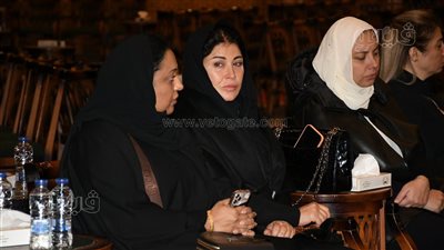 مرتضى منصور يقدم واجب العزاء في والد جومانا مراد (فيديو) 