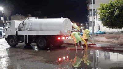 مياه الأمطار، الجيزة تدفع 10 سيارات لشفط المياه بطريق الواحات منذ قليل 