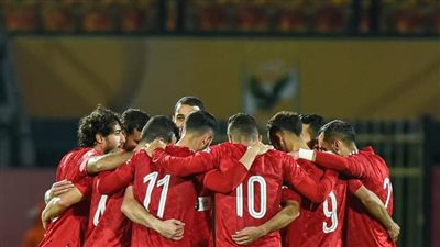 النادي الأهلي، إدارة القلعة الحمراء تجدد عقد مدافع الفريق قبل الإعارة