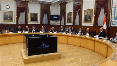 الغرفة التجارية تبحث استعدادات رمضان مع محافظة القاهرة.. إقامة شوادر ومعارض لبيع السلع مع بداية يناير.. وحملات رقابية لمراجعة الأسعار 