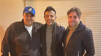 حمزة نمرة في سهرة خاصة مع شيكو وهشام ماجد (صور)