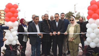 محافظ الشرقية يفتتح جدارية بهية بمنيا القمح
