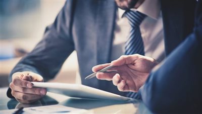 تفسير رؤية المدير في المنام وعلاقته بالوقوع فى ورطة وقدوم مصائب ومشاكل 