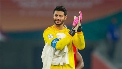 طبيب منتخب مصر يطمئن على إصابة محمد الشناوي