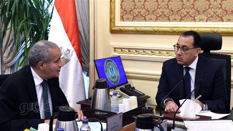 رئيس الوزراء ووزير