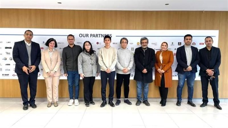 وفد من هيئة التعاون