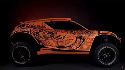 مكلارين تطلق أولى سياراتها الكهربائية المتخصصة في السباقات 