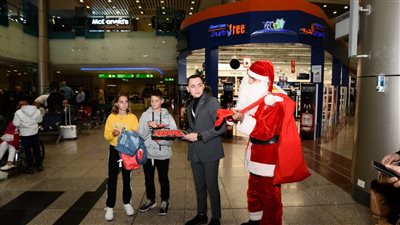 الكريسماس، 3 طرق تحتفل بها شركات الطيران مع المسافرين بالعام الجديد 