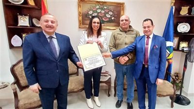 نائبة محافظ البحيرة تكرم العاملين بمديرية التموين (صور)