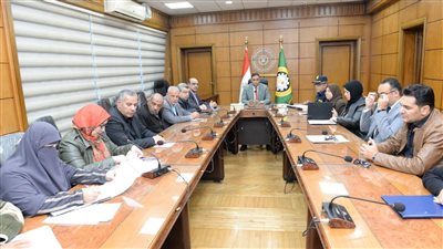 محافظ الدقهلية يرأس اجتماعا موسعا لوضع خطة تنفيذية بالكنائس