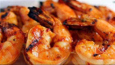 طريقة عمل الجمبري المشوي على أصوله (فيديو)